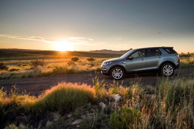 Land Rover_Discovery Sport_Lat_2015